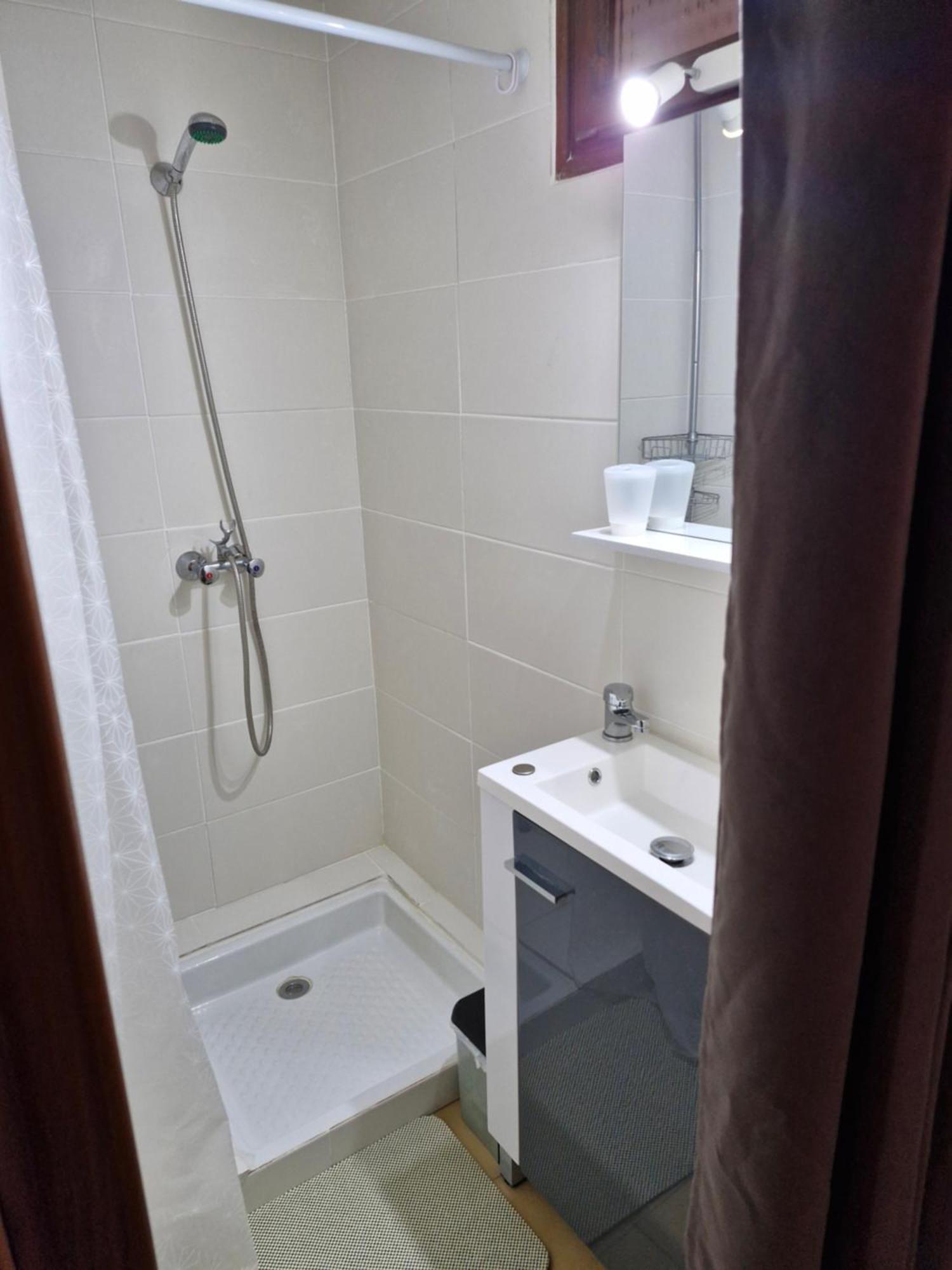 Au Pied Des Remparts 10 Rue Saint Jean Apartment Villefranche-de-Conflent Ngoại thất bức ảnh
